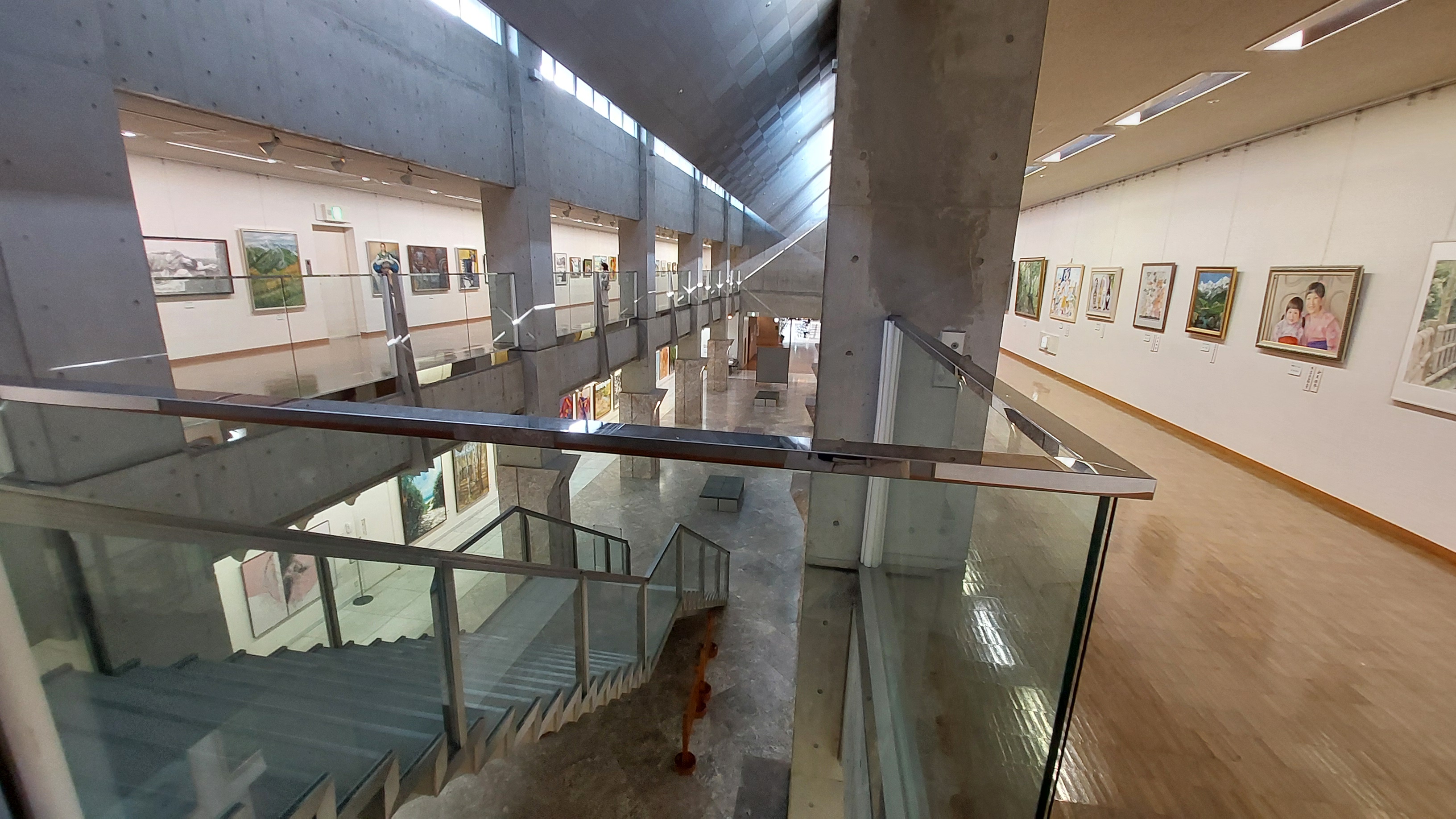 さわやかちば県民プラザのギャラリー